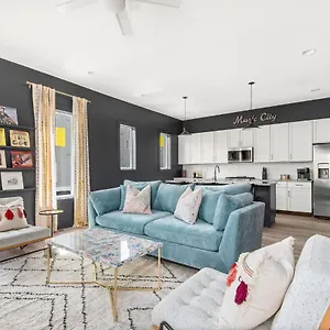  Holiday home Vibrant Designer House With Roof Deck & Garage Near Dt United States